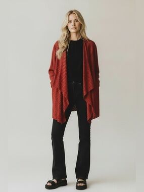 Catherines Black Label 4X Red Faux‎ Suede Laser Cut Open Front Jacket lagen